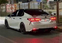 تۆیۆتا کامری